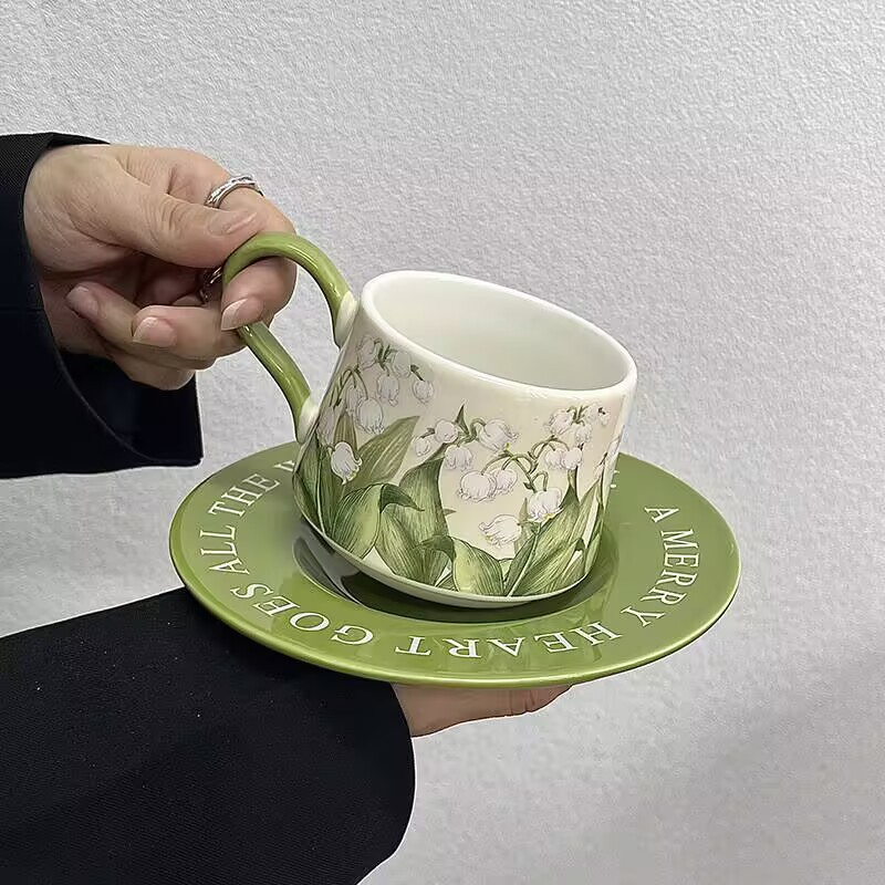 ヴィンテージ油絵風スズラン柄コーヒーカップ＆プレートセット、 - Valley Tea And Coffee のレビューと価格