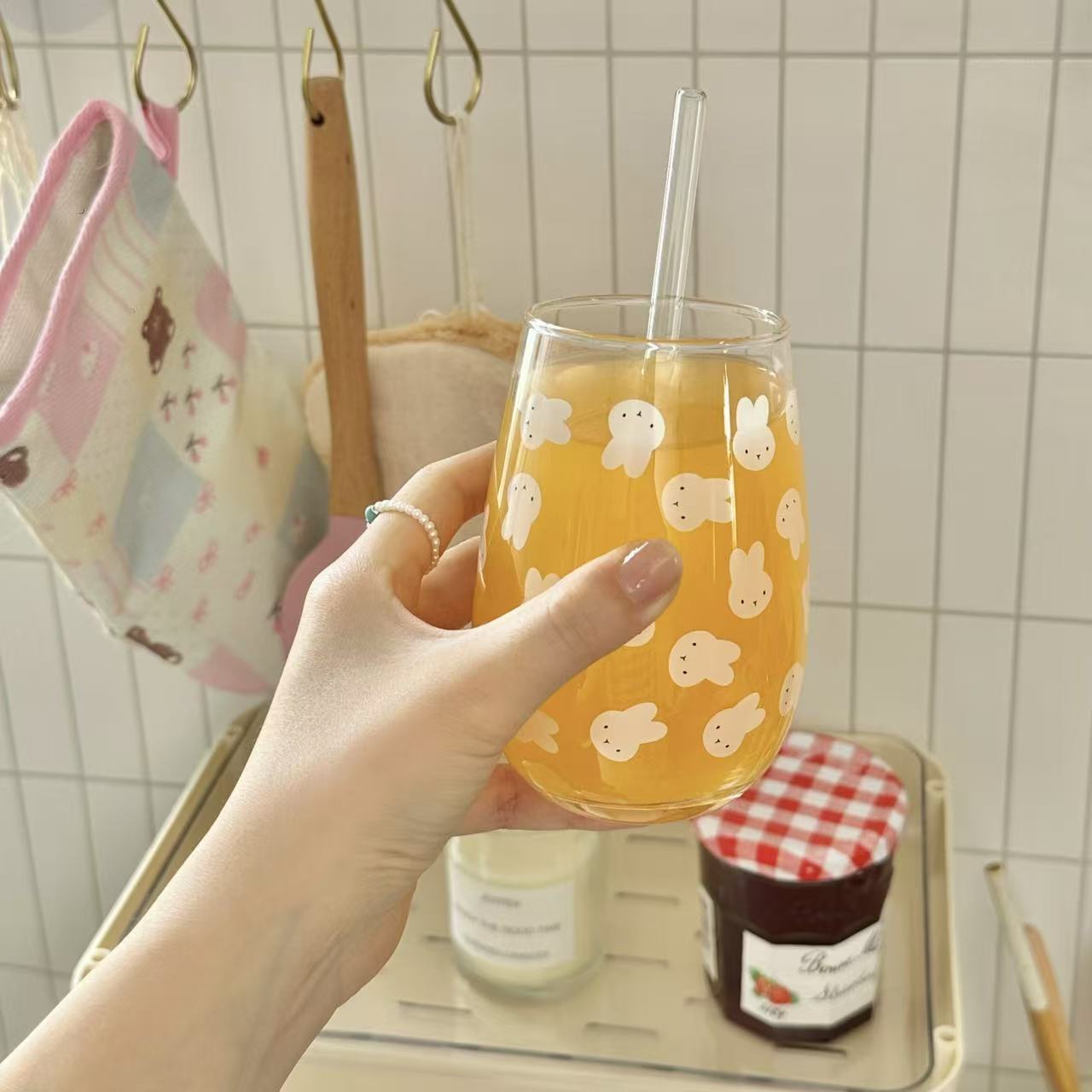 かわいいミッフィーのウサギ柄プリントガラスタンブラー、大容量 - Juice Tea Coffee のレビューと価格